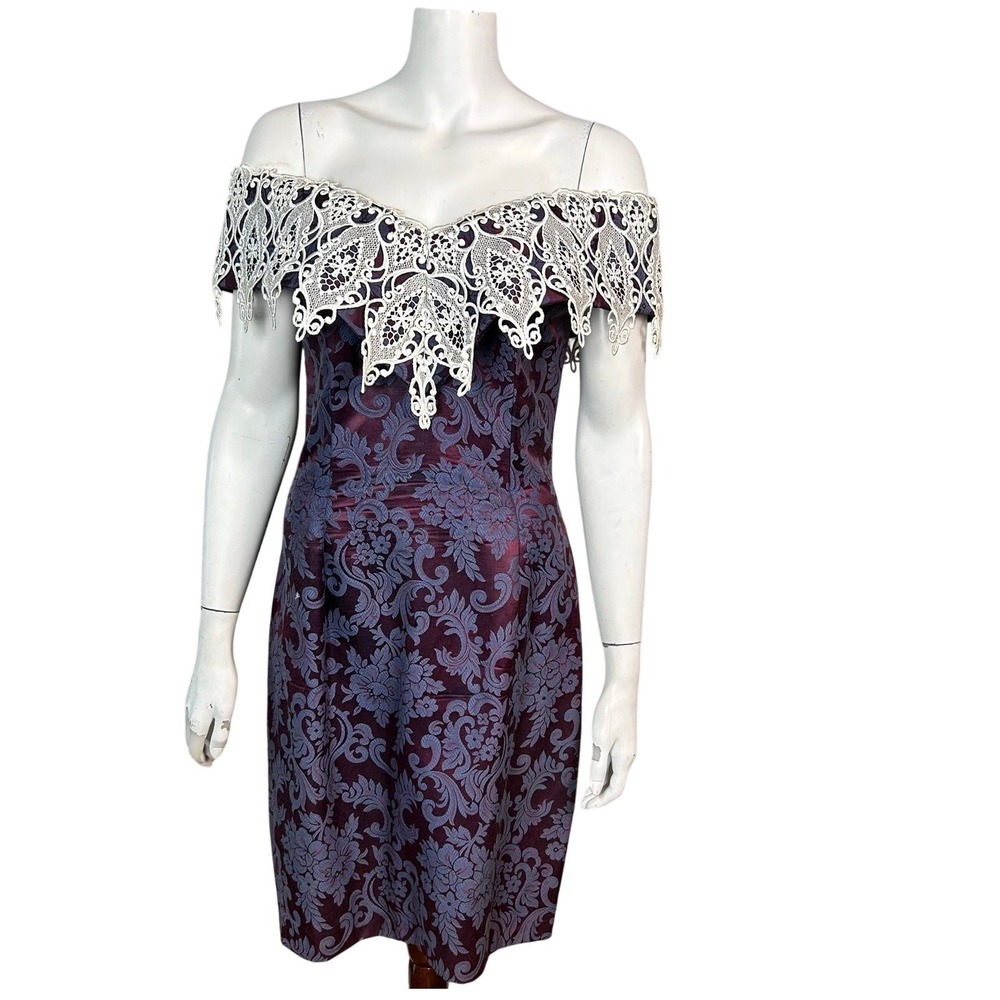 Gunne Sax Regency dress size 11 / 12 lace off shoulder coquette purple pencil
